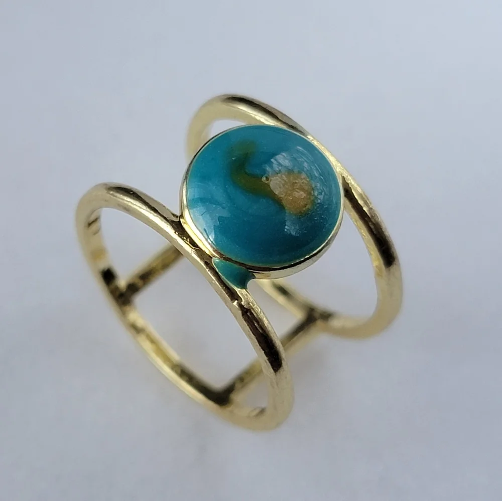 Turquoise and Gold Swirl Enamel Ring Gold Tone Size 6.5 Midi Ring